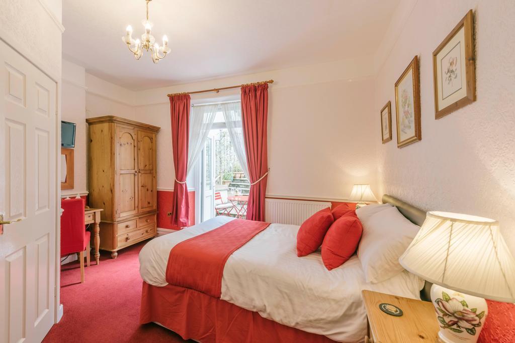 Bryn Bella Hotel Конуи Екстериор снимка
