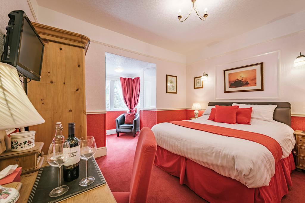 Bryn Bella Hotel Конуи Екстериор снимка