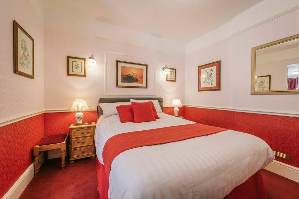 Bryn Bella Hotel Конуи Екстериор снимка