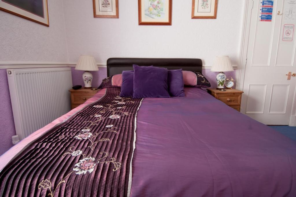Bryn Bella Hotel Конуи Екстериор снимка